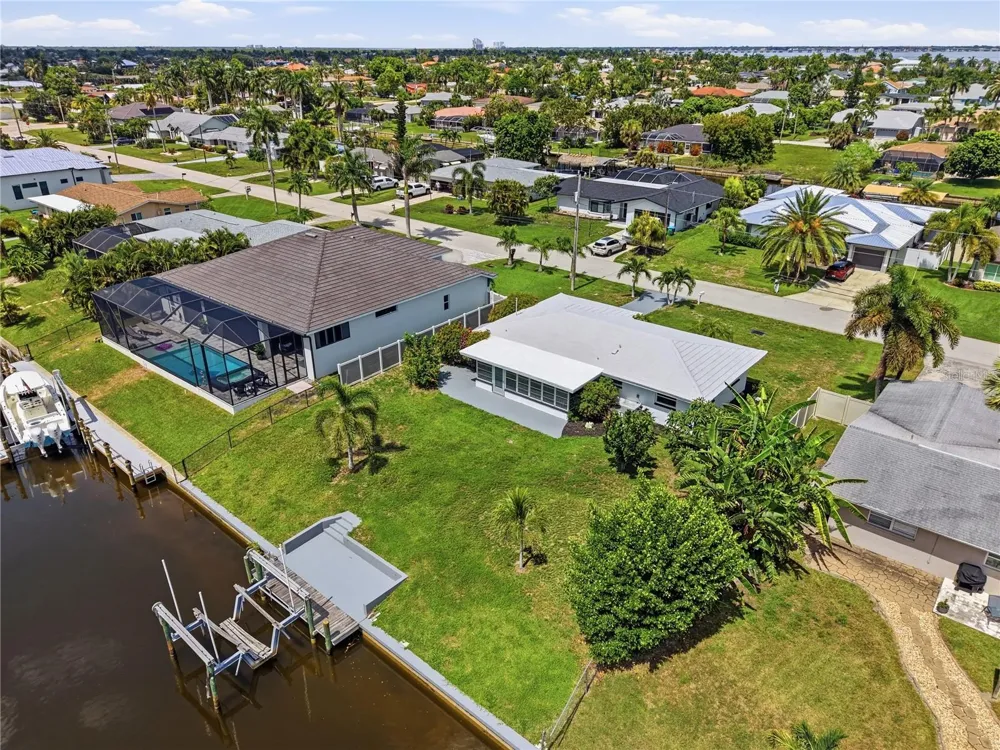 3106 SE 18TH PLACE Cape Coral, FL 33904