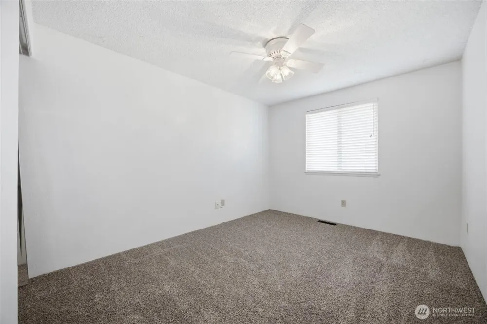 5915 W Victoria Ave Kennewick, WA 99336