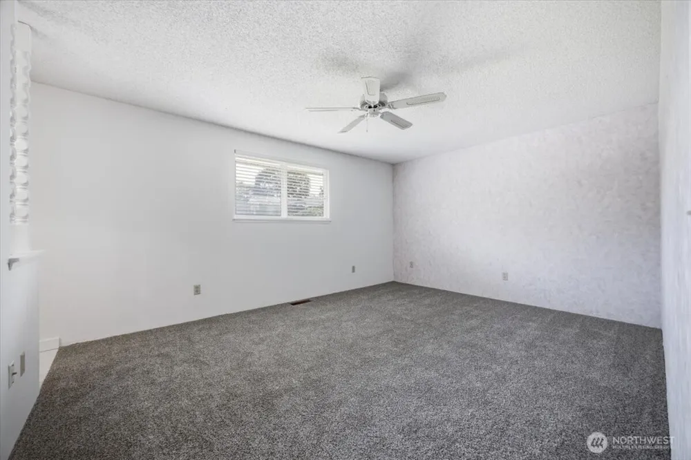 5915 W Victoria Ave Kennewick, WA 99336