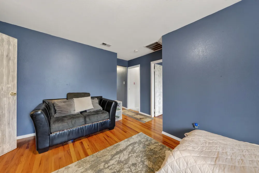 8410 W Newburg Road Exeter Township, MI 48117