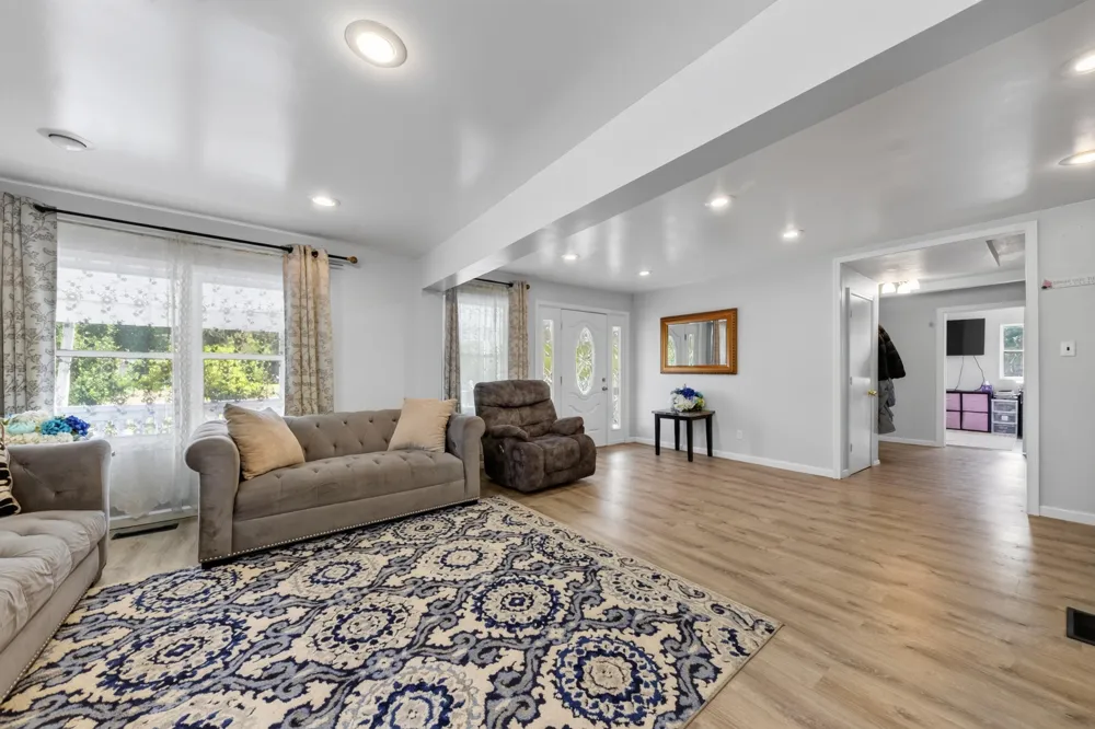 8410 W Newburg Road Exeter Township, MI 48117
