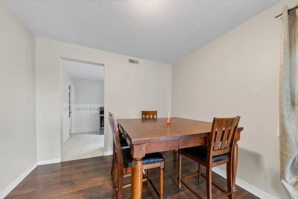 8410 W Newburg Road Exeter Township, MI 48117