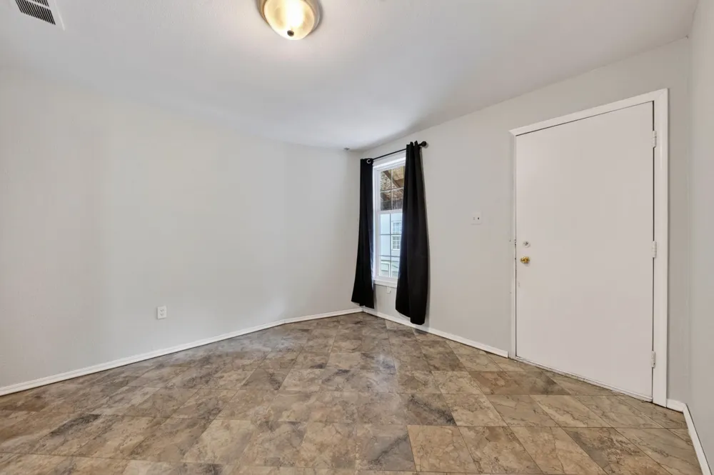8410 W Newburg Road Exeter Township, MI 48117