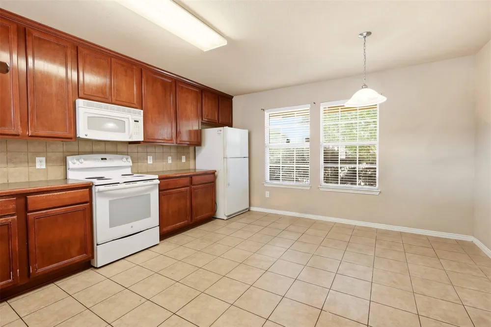 3528 KIMBERLY LANE Balch Springs, TX 75180