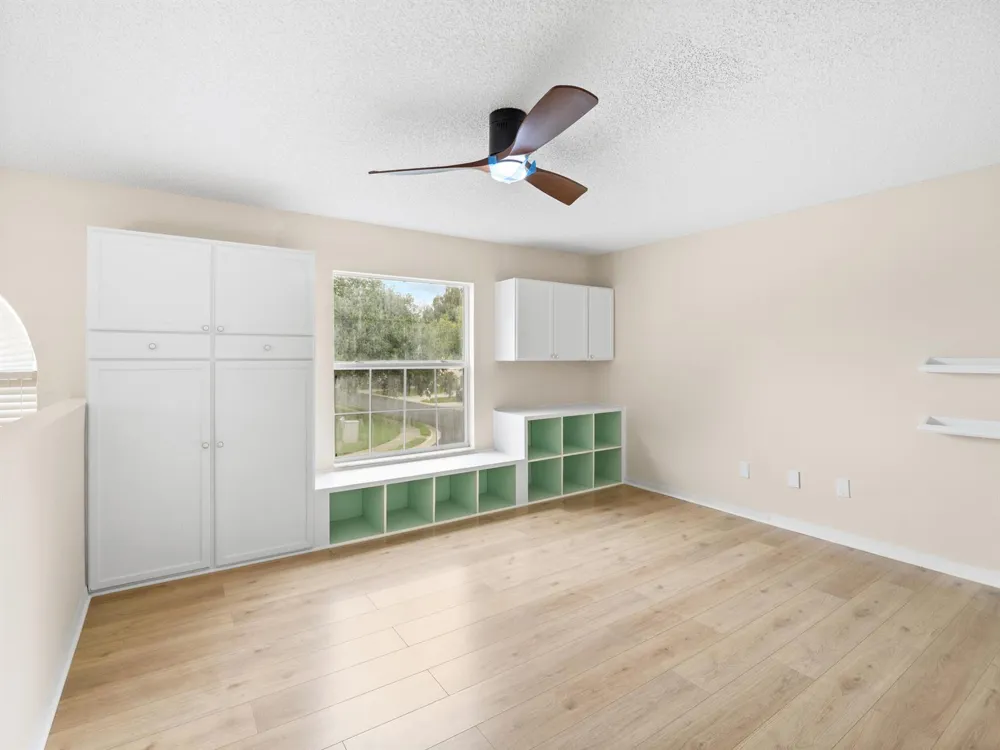 1204 25TH TERRACE SW Vero Beach, FL 32968