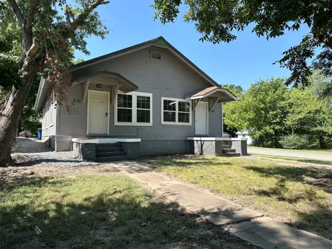440 W Adams Avenue #438 & 440