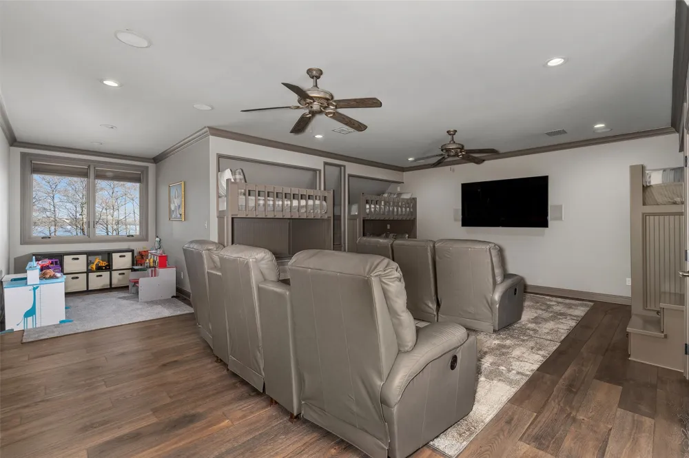 8081 Lords Way Mooringsport, LA 71060