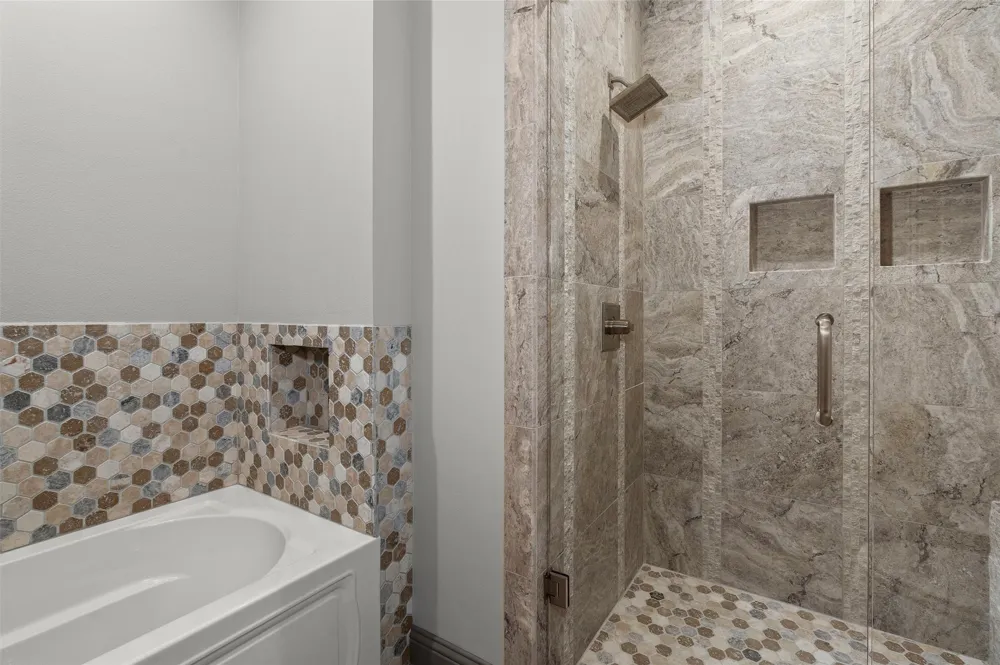 8081 Lords Way Mooringsport, LA 71060