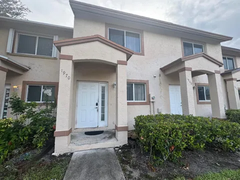 1970 LAKEVIEW DRIVE W