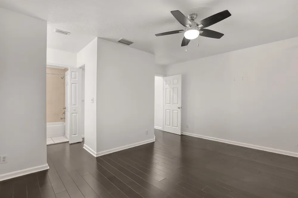 1970 LAKEVIEW DRIVE W Royal Palm Beach, FL 33411