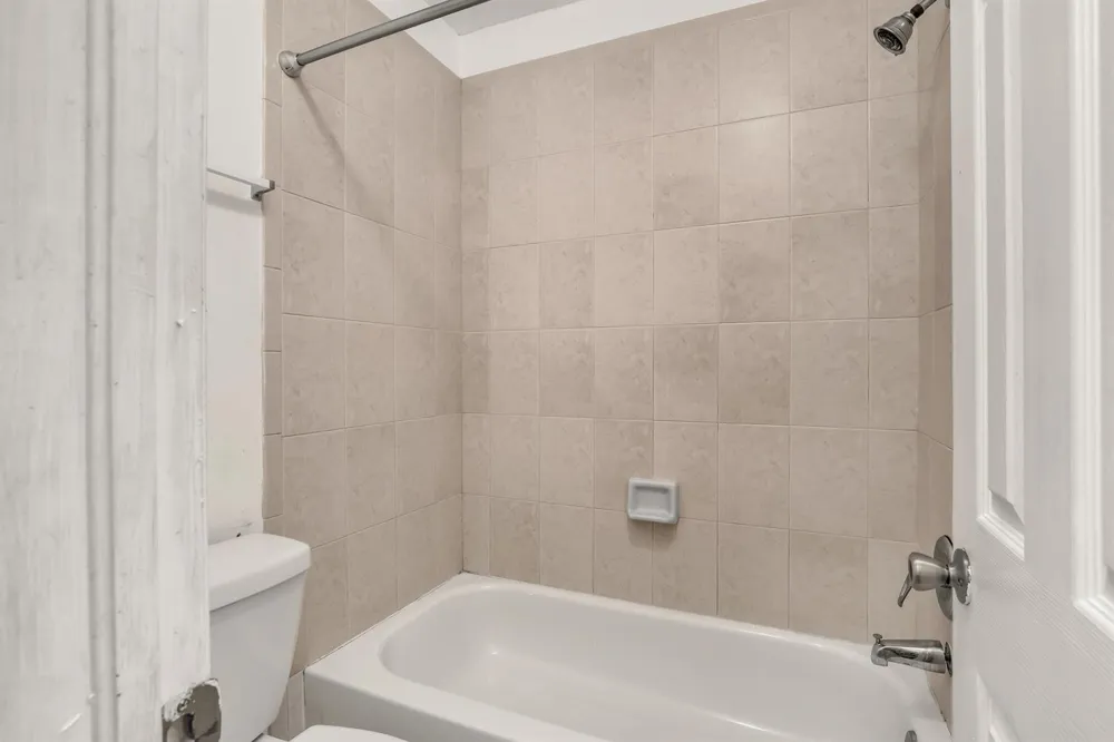 1970 LAKEVIEW DRIVE W Royal Palm Beach, FL 33411