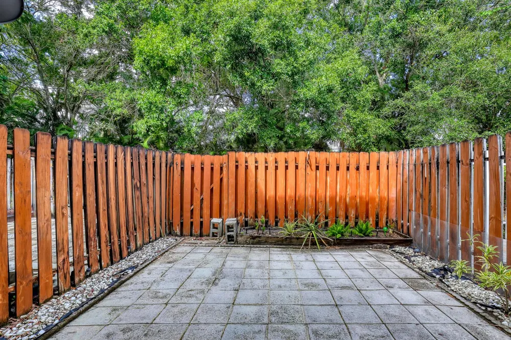 1970 LAKEVIEW DRIVE W Royal Palm Beach, FL 33411