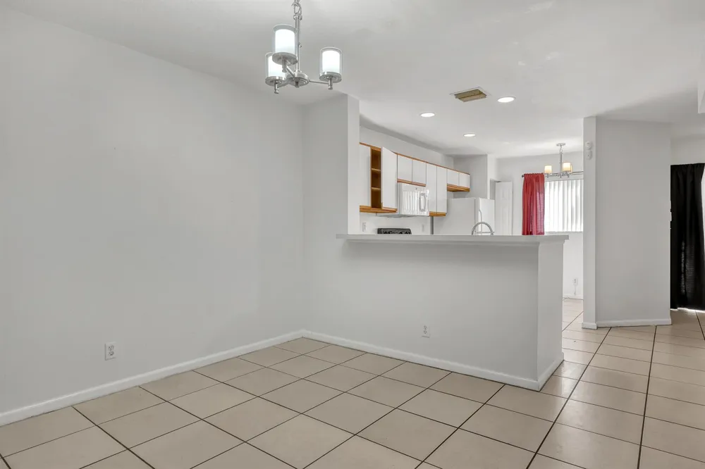 1970 LAKEVIEW DRIVE W Royal Palm Beach, FL 33411