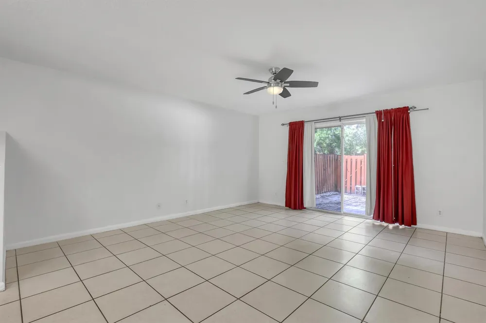 1970 LAKEVIEW DRIVE W Royal Palm Beach, FL 33411