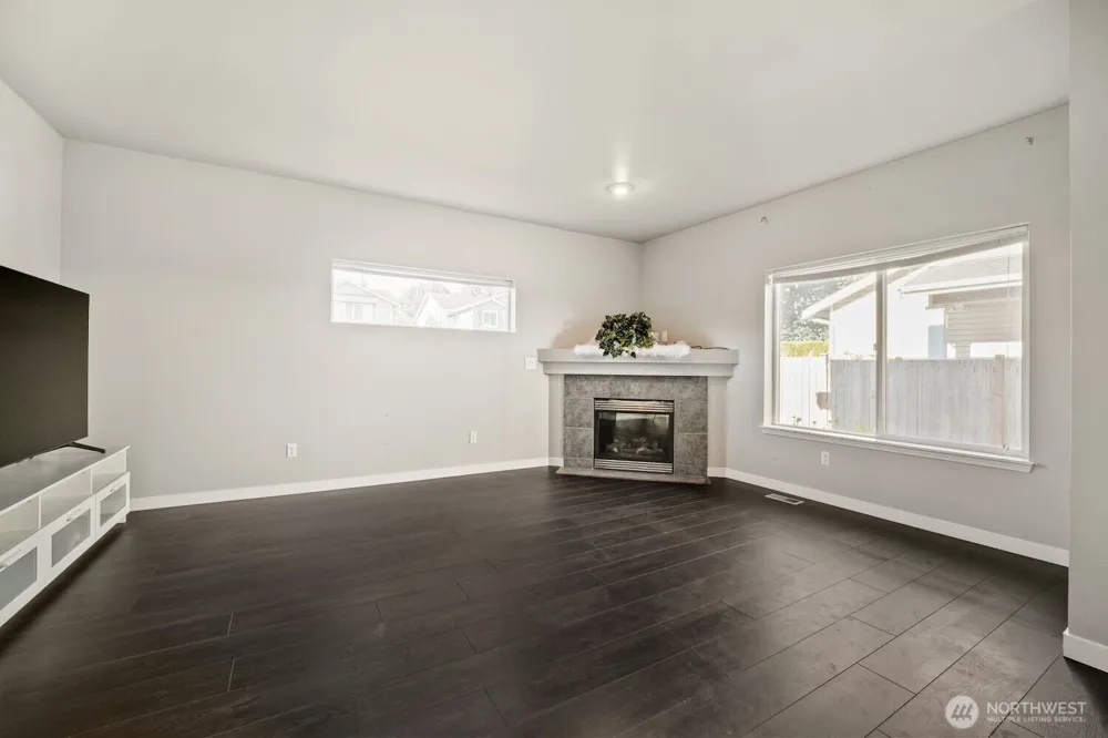 303 Pike Street SE #102 Auburn, WA 98002