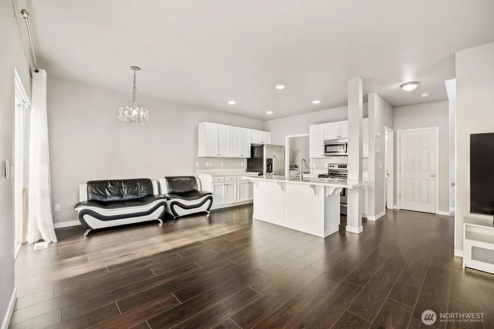 303 Pike Street SE #102 Auburn, WA 98002