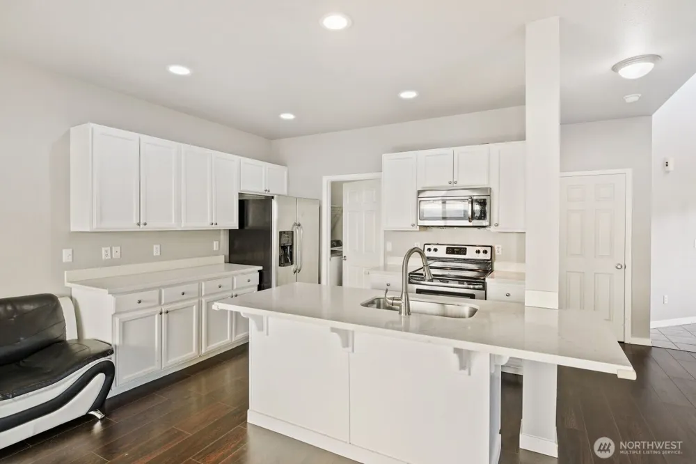 303 Pike Street SE #102 Auburn, WA 98002