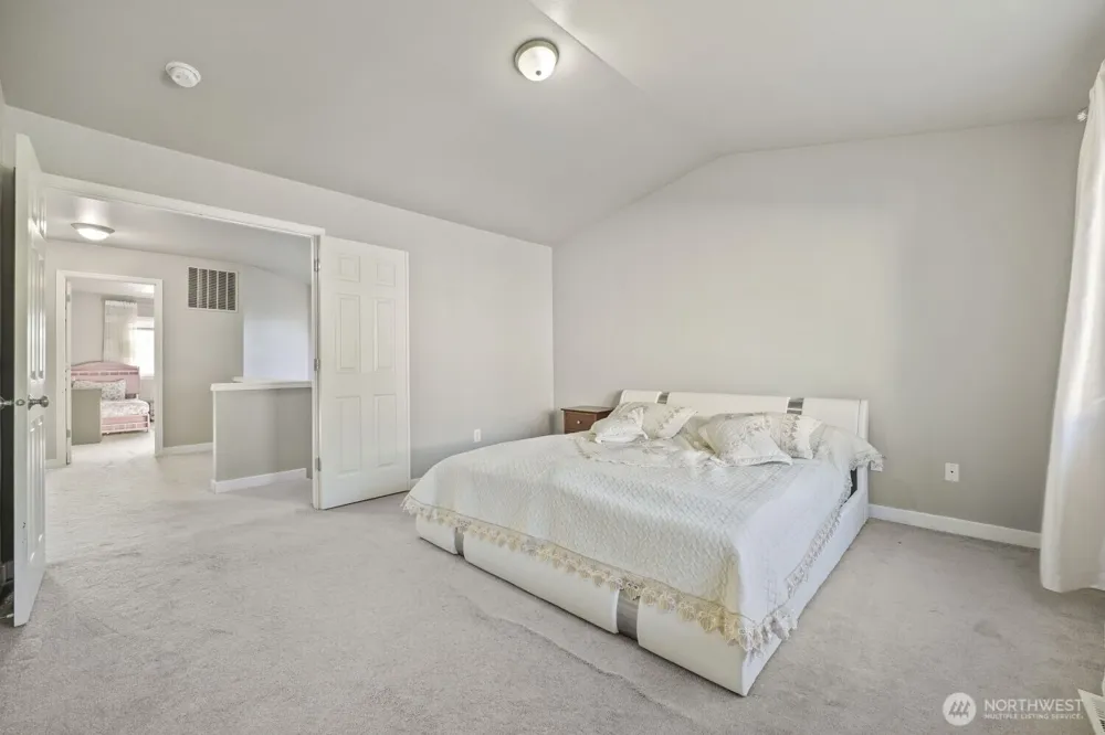 303 Pike Street SE #102 Auburn, WA 98002