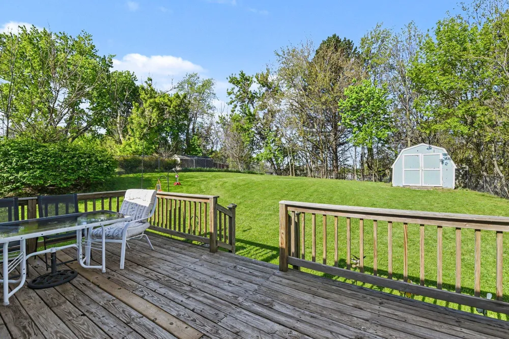 7418 Aumack Drive Eau Claire, MI 49111