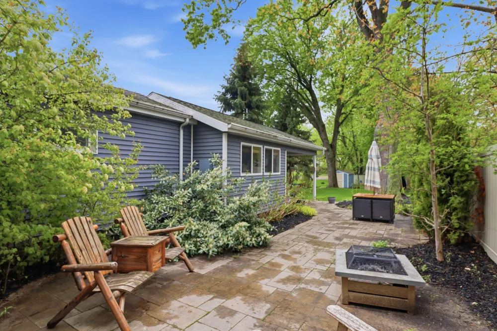 1012 Pearl Street St. Joseph, MI 49085