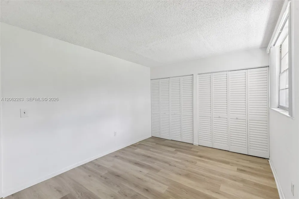 1900 W 68th St #B203 Hialeah, FL 33014