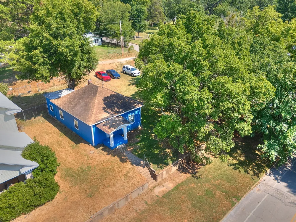 631 S Seminole Avenue Okmulgee, OK 74447