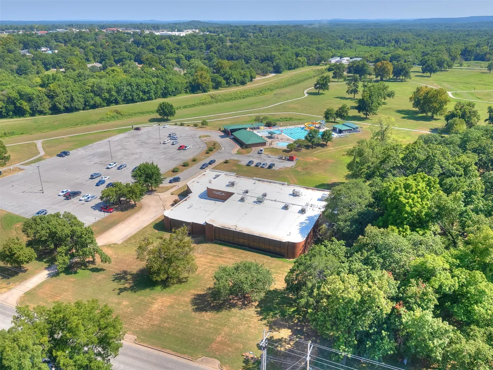 631 S Seminole Avenue Okmulgee, OK 74447