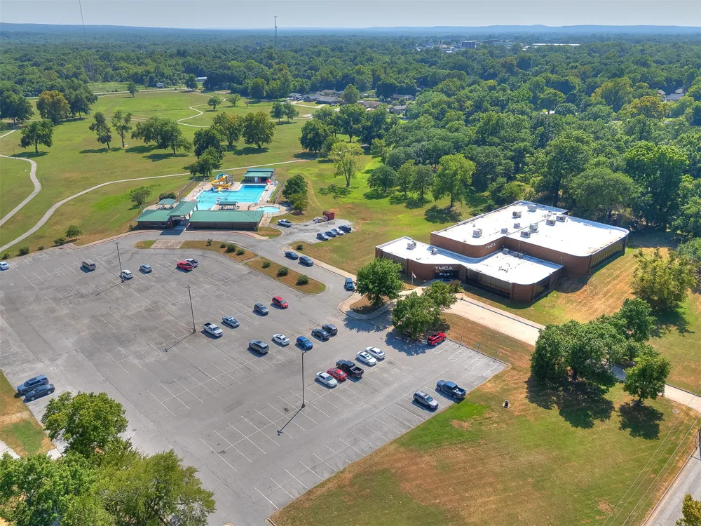 631 S Seminole Avenue Okmulgee, OK 74447