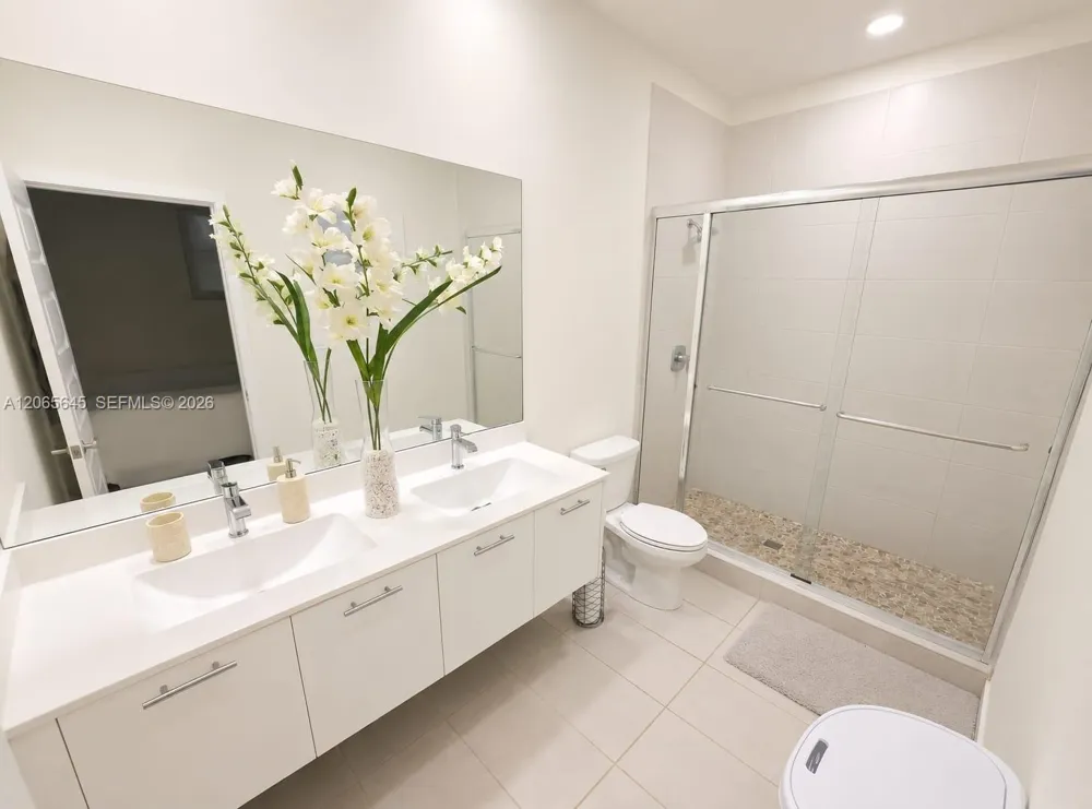 10407 NW 82nd St #34 Doral, FL 33178