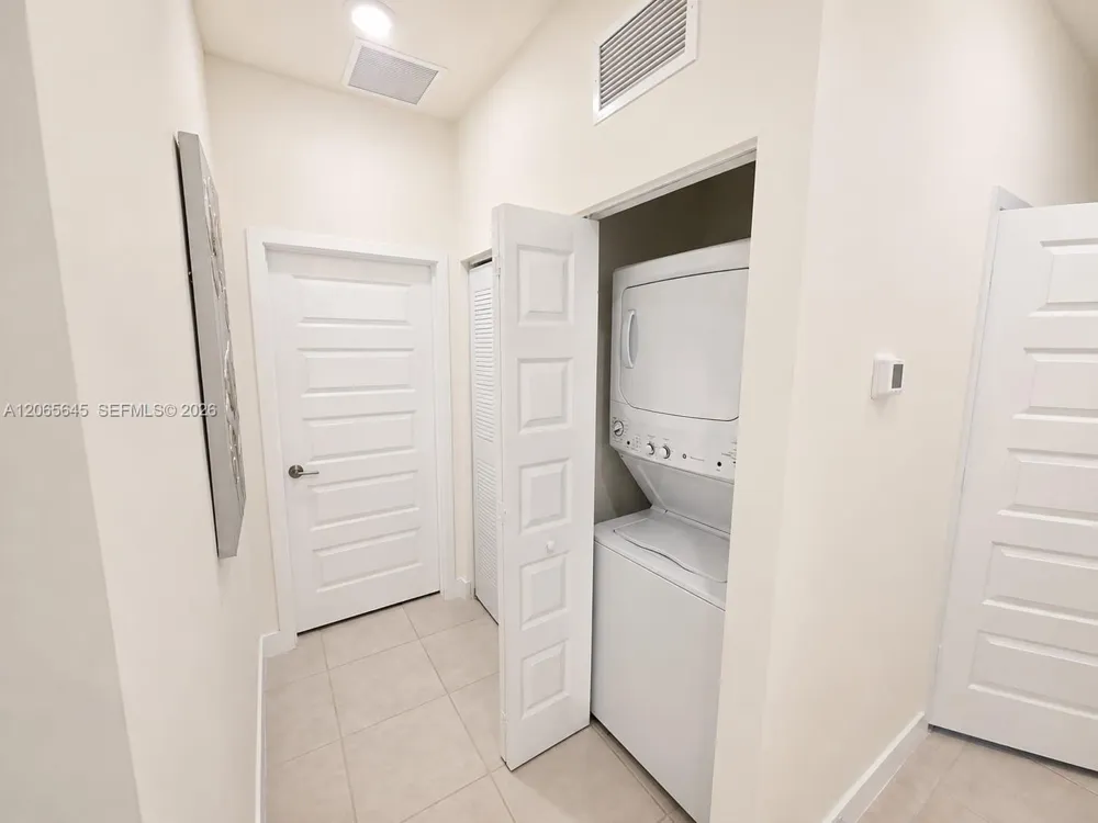 10407 NW 82nd St #34 Doral, FL 33178