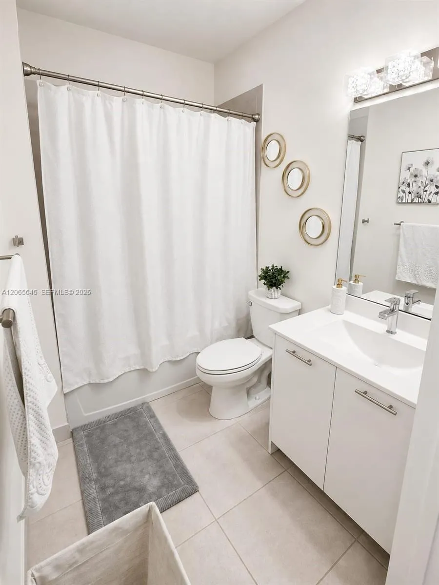 10407 NW 82nd St #34 Doral, FL 33178