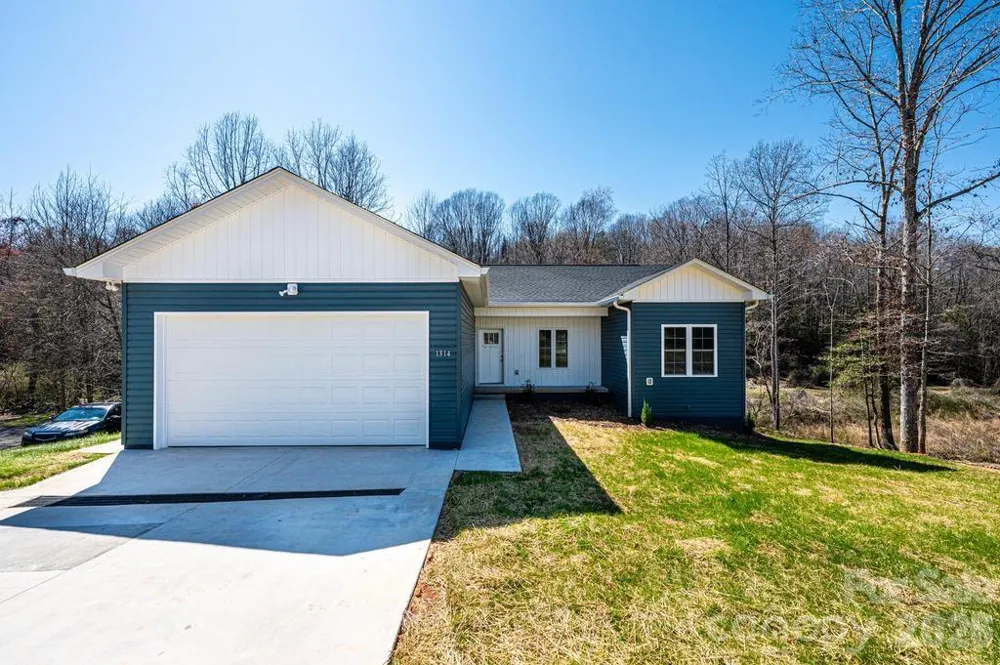 1314 39th Street Circle SW Hickory, NC 28602