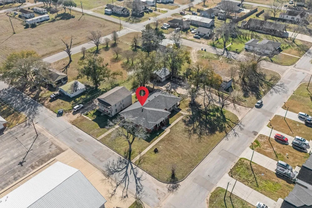 1106 5th Street Hempstead, TX 77445
