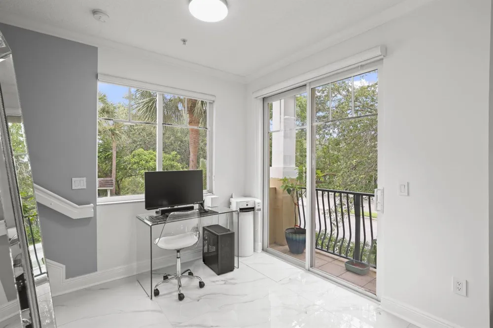 616 NW 38th Circle Boca Raton, FL 33431