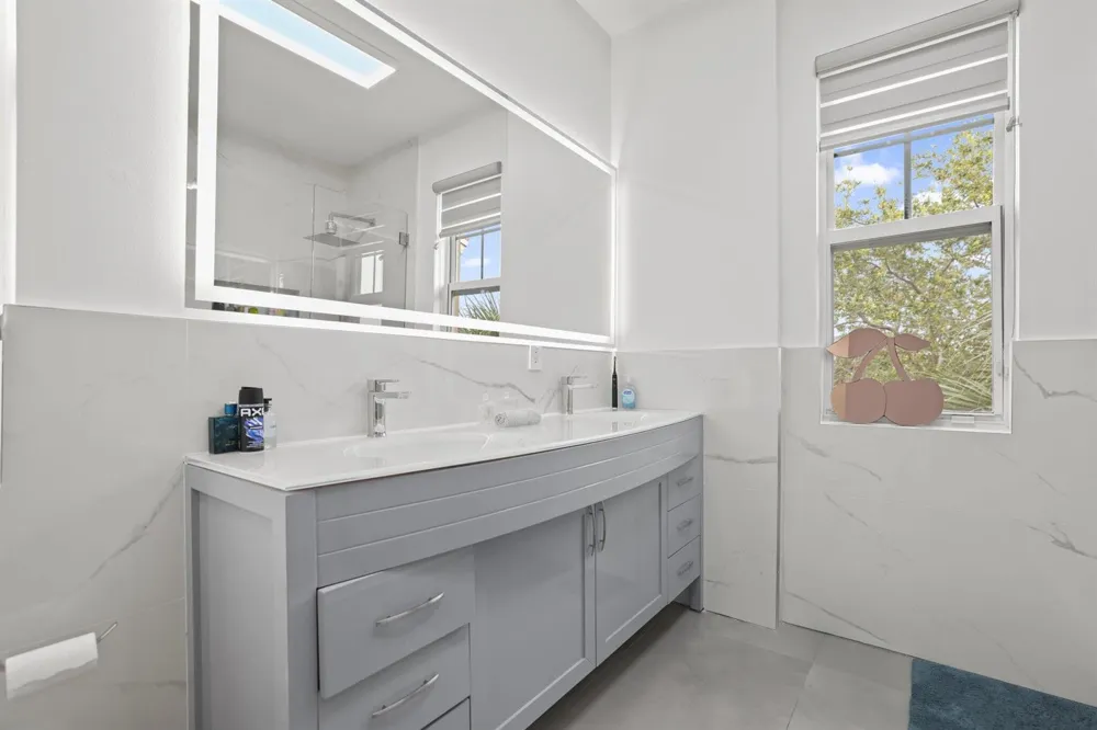 616 NW 38th Circle Boca Raton, FL 33431