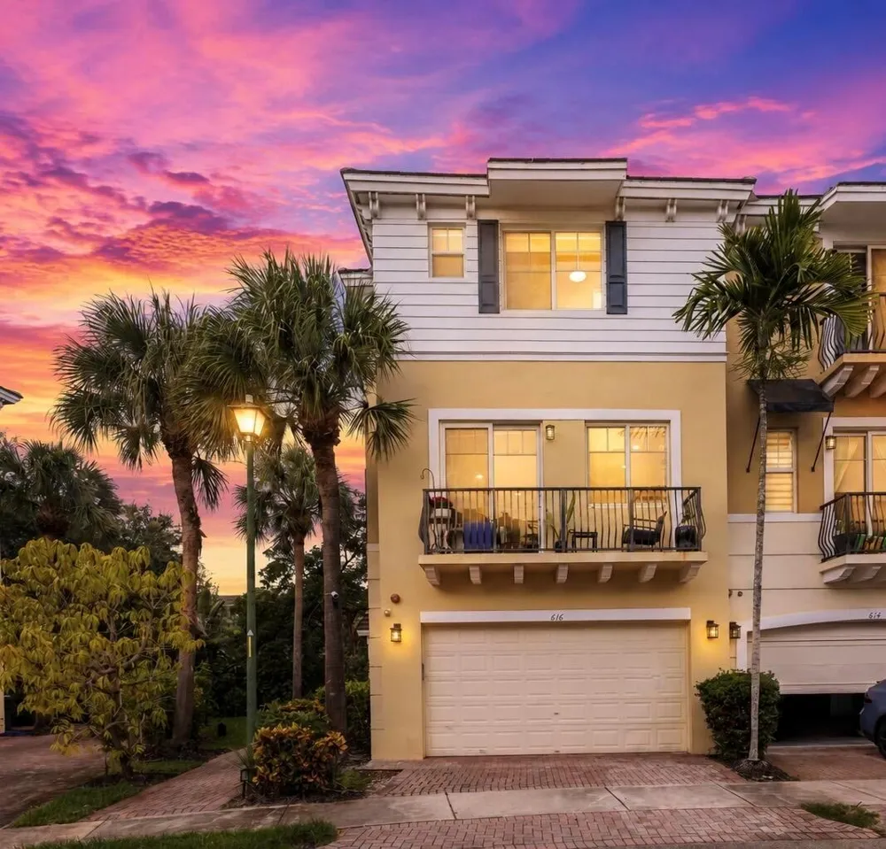 616 NW 38th Circle Boca Raton, FL 33431