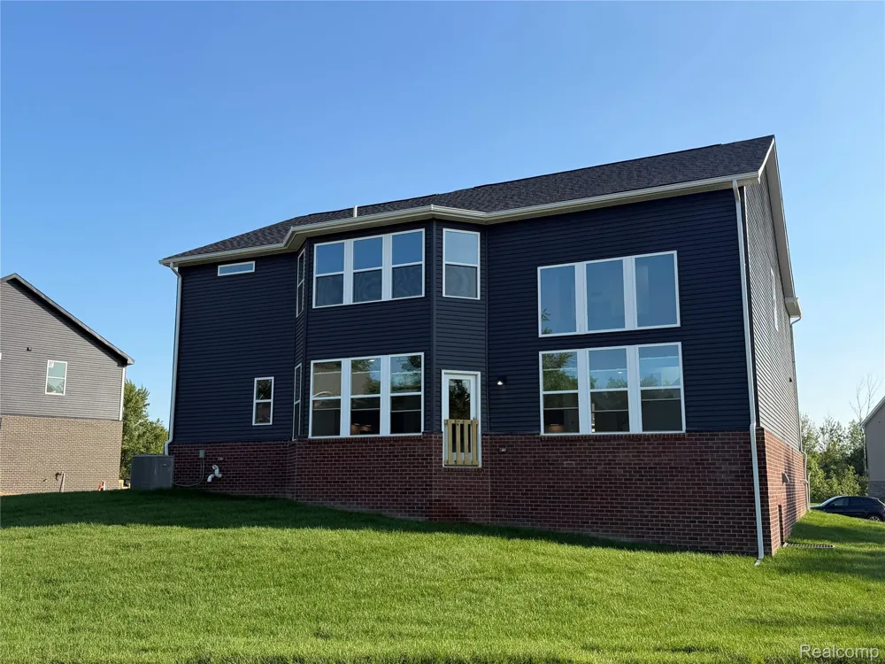 22274 Hilda Lane Lyon Charter Township, MI 48178