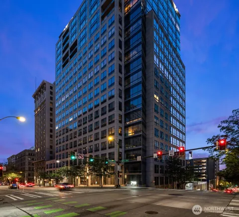 715 2nd Avenue #1504