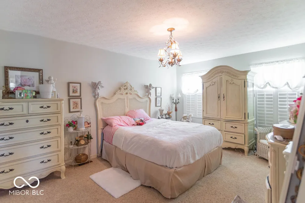 5009 W September Drive Bloomington, IN 47404