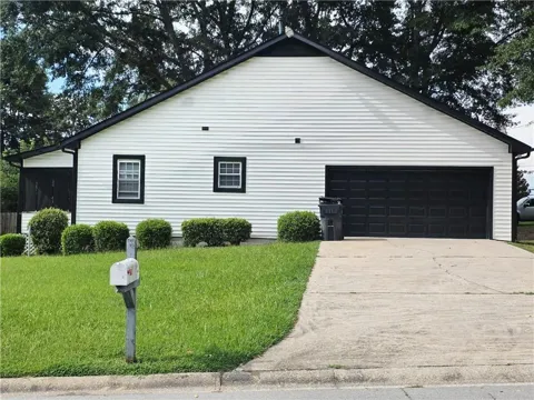 1800 Keenland Place