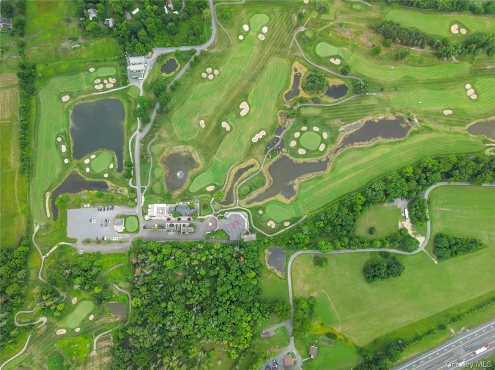 1754 Old Kings Highway Saugerties, NY 12477