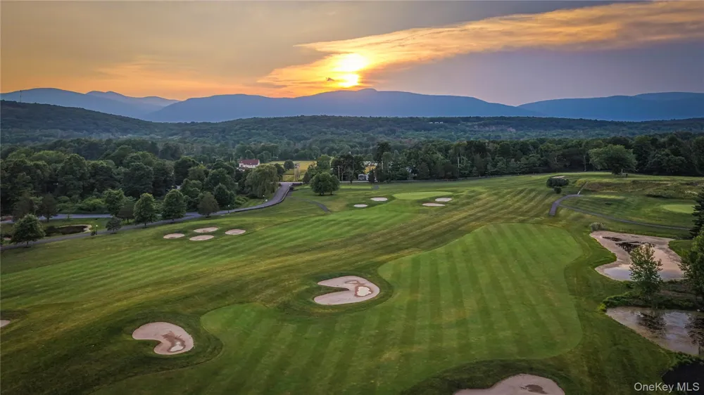 1754 Old Kings Highway Saugerties, NY 12477