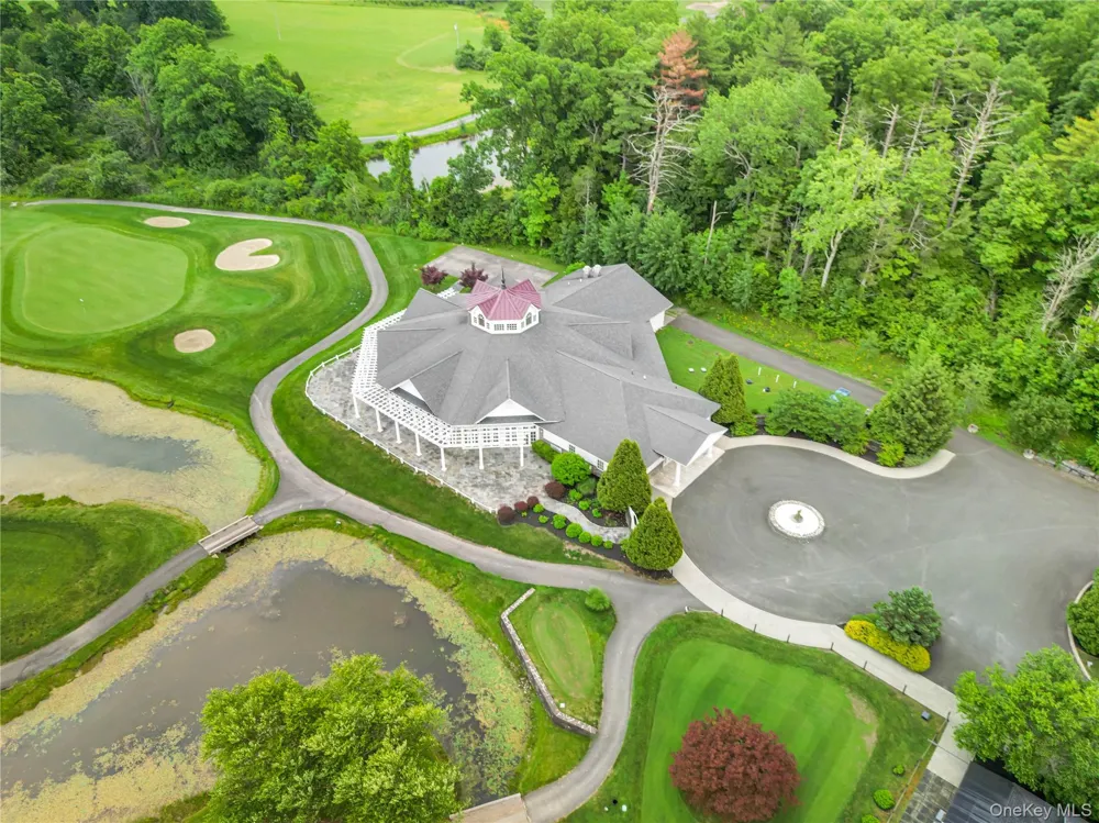 1754 Old Kings Highway Saugerties, NY 12477