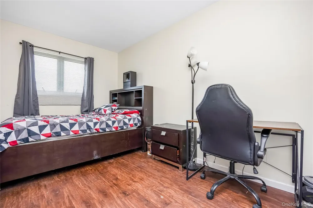 1 Autumn Lane Amityville, NY 11701