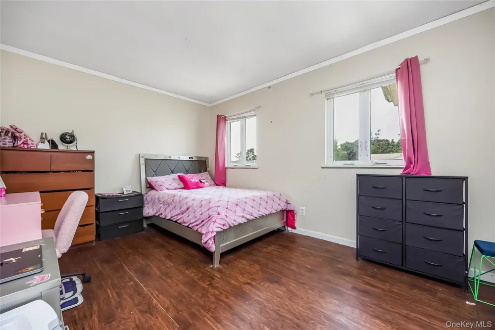 1 Autumn Lane Amityville, NY 11701
