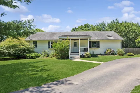 6205 Alvahs Lane