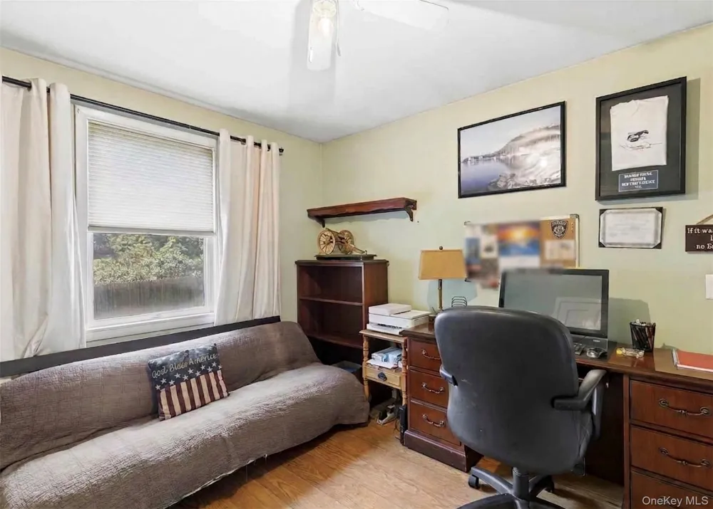 6205 Alvahs Lane Cutchogue, NY 11935