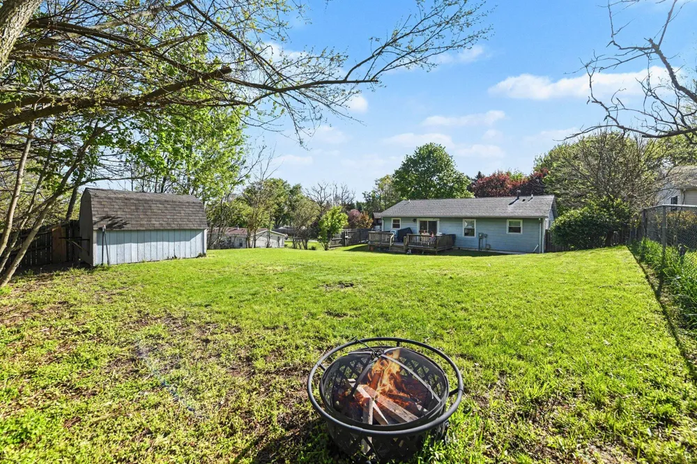 7418 Aumack Drive Eau Claire Village, MI 49111