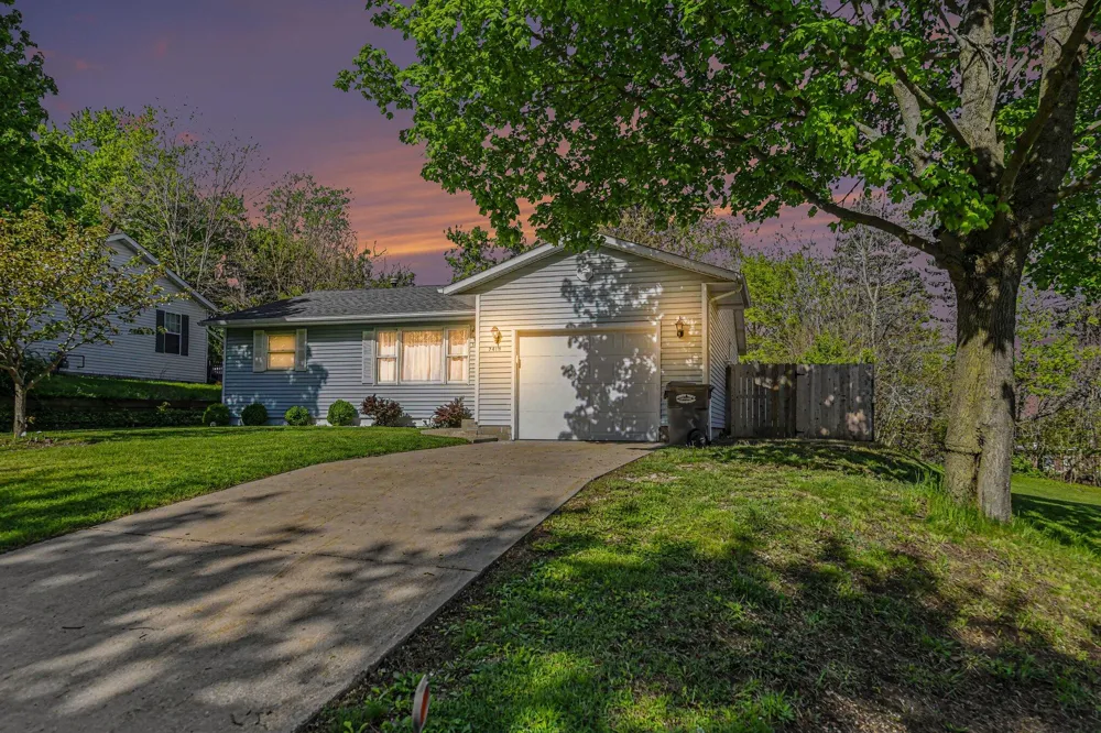 7418 Aumack Drive Eau Claire Village, MI 49111