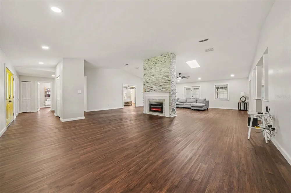 1592 SKYLINE DRIVE Kissimmee, FL 34744